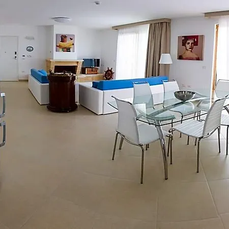 La Corte Di Leuca Aparthotel 3*